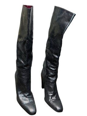 DKNY Black Leather Knee High Boots Pointed Toe Heeled Tall Boots Size 7B